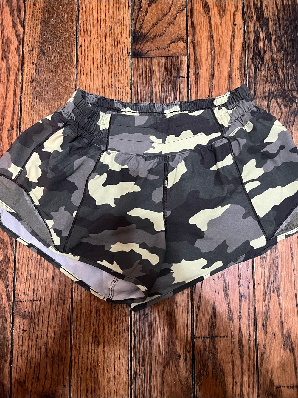 lululemon athletica Women's Camo Athletic Shorts - Black & Gray